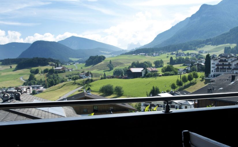 Residence Mayr Balkon Blick Seiser Alm