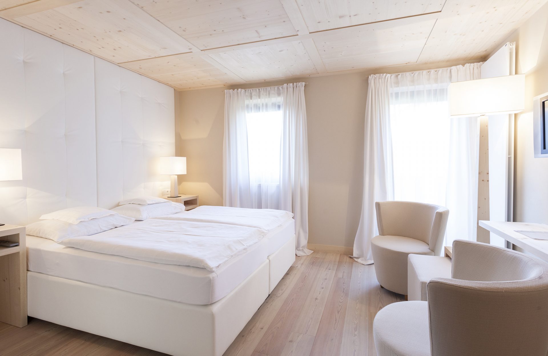 Hotel Mayr camera comfort letto e zona soggiorno