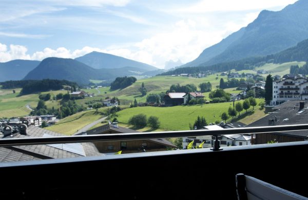 Residenza Mayr balcone vista Alpe di Siusi